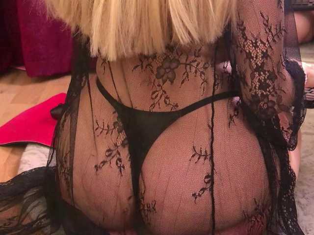 AnyaLobb live cam on BongaCams