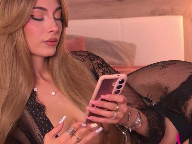 anyalobb cam belle