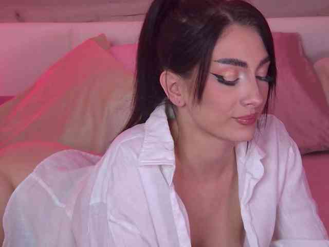 Este modelo está ao vivo agora. AnyaLobb