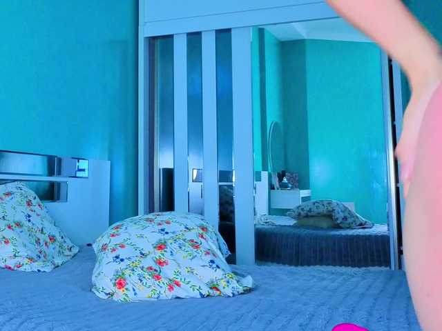 YumiAi live webcam show