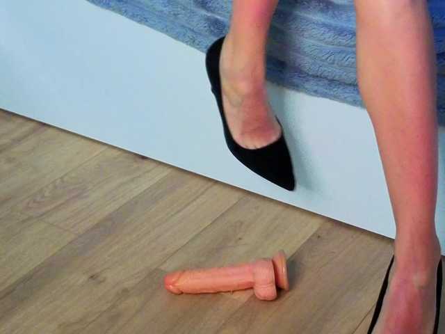 YumiAi live webcam show
