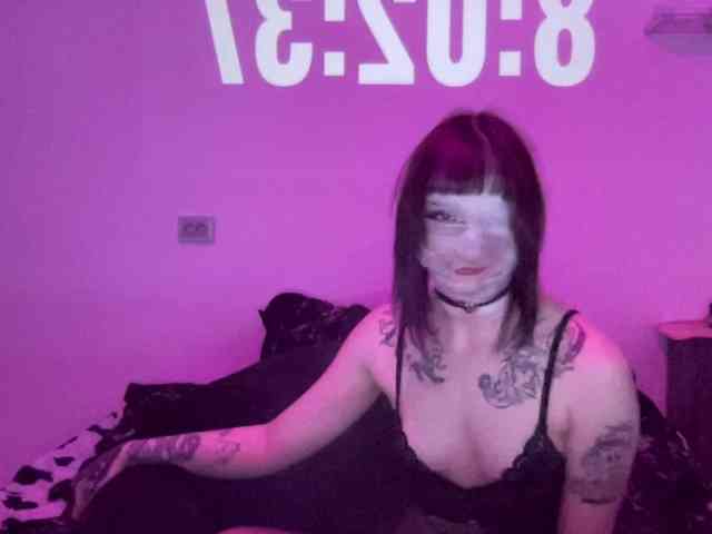 gothfaceJPG webcam