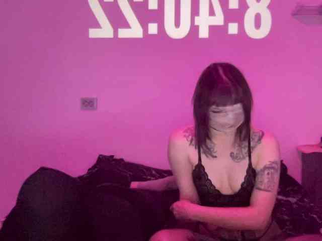 gothfaceJPG webcam