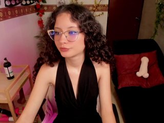 Alexa-Daddario Porn Show