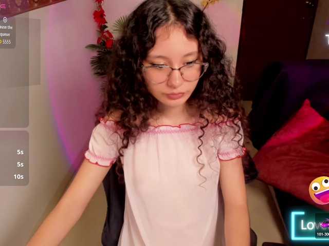 Alexa-Daddario's BongaCams show and profile