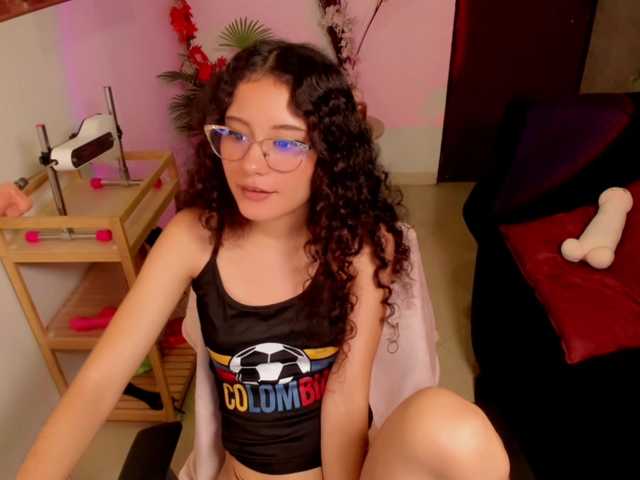 Alexa-Daddario live cam on BongaCams