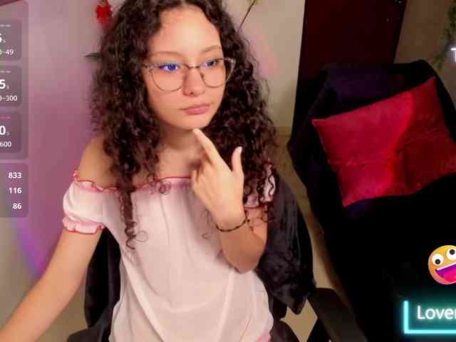 Alexa-Daddario webcam