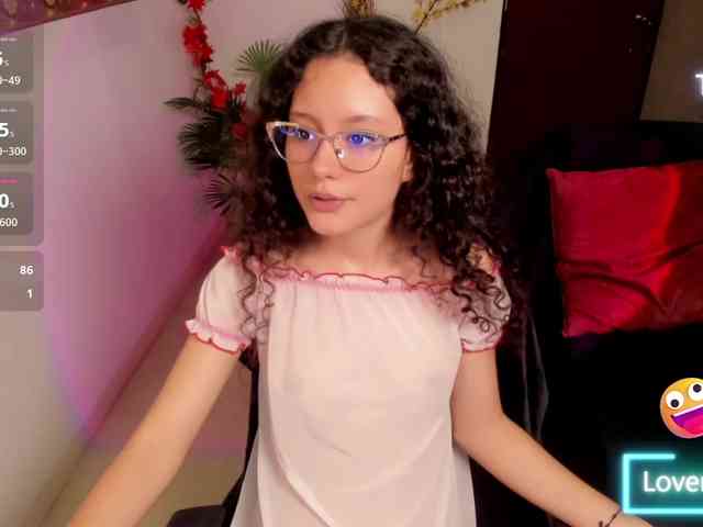 Alexa-Daddario webcam