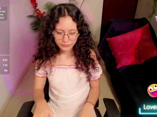 Alexa-Daddario webcam