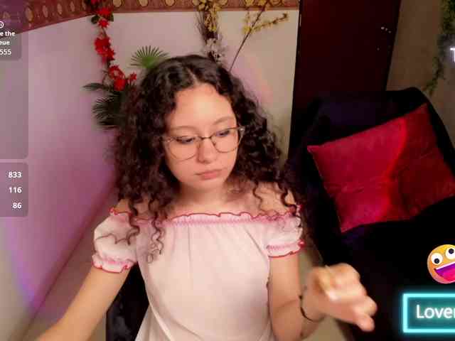 Alexa-Daddario webcam