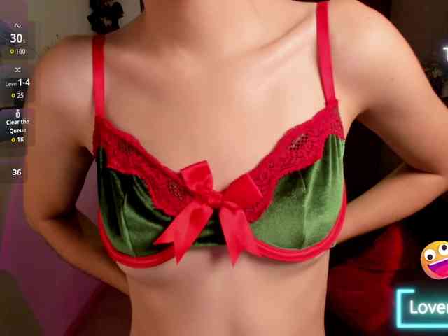 Alexa-Daddario webcam