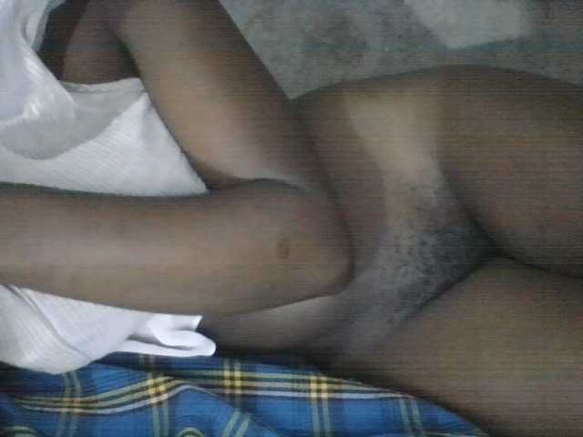 PrettyLove live cam on BongaCams