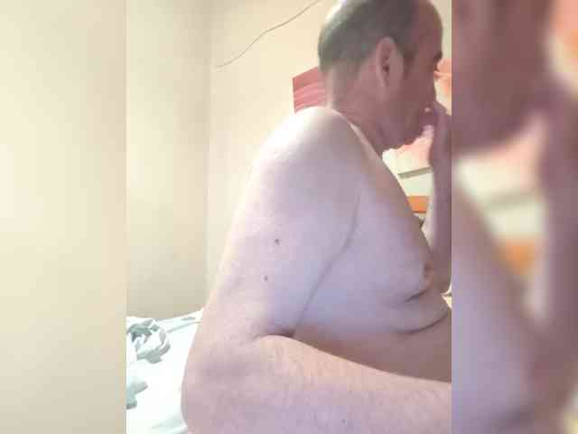 Carlos4100 Sex Cam Show