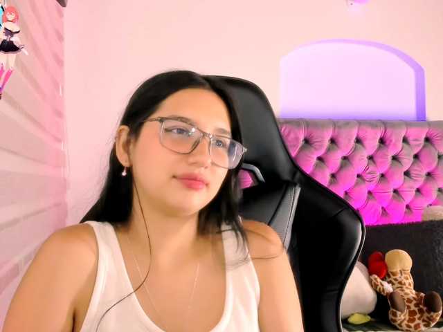 luniverse live cam on BongaCams