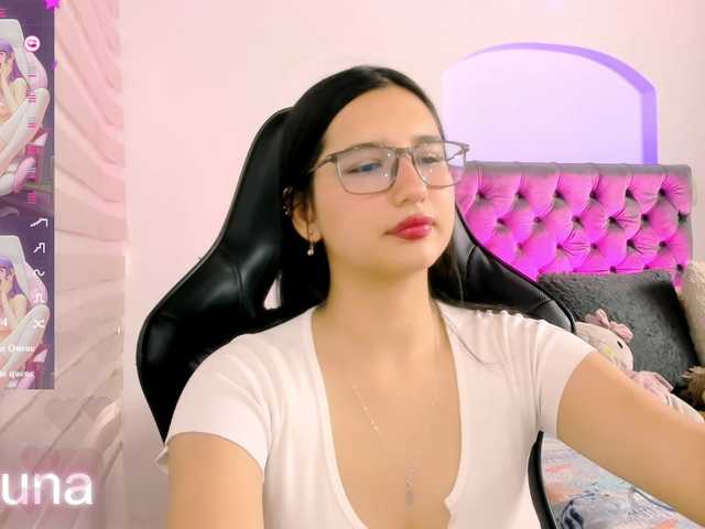 luniverse live cam on BongaCams
