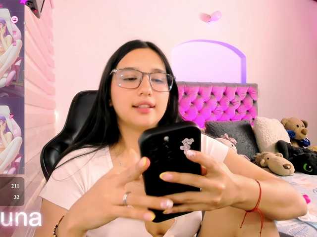 luniverse live cam on BongaCams
