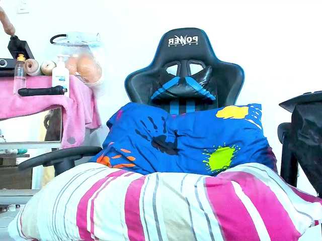 Hugeblackcockk