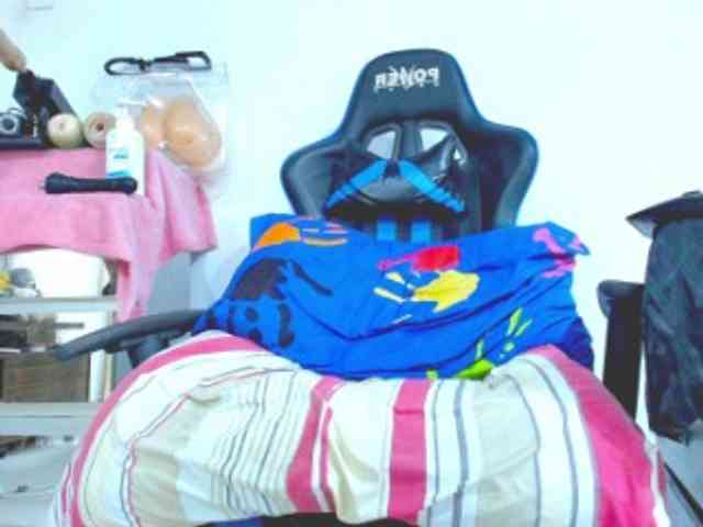 hugeblackcockk