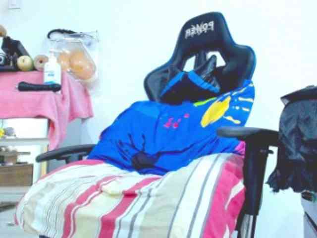 hugeblackcockk