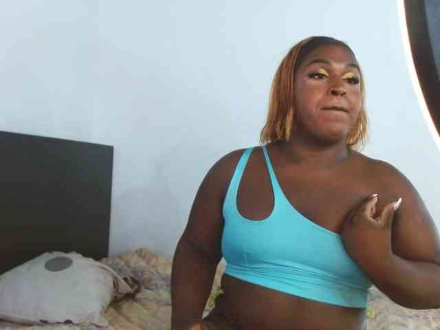 daiishawolf Live Webcam on BongaCams