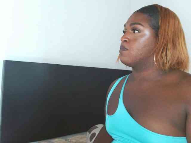 daiishawolf Live Webcam on BongaCams
