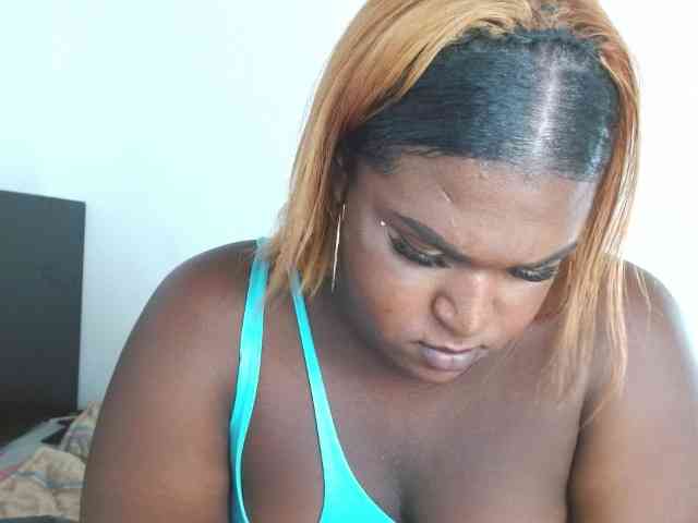 daiishawolf Live Webcam on BongaCams