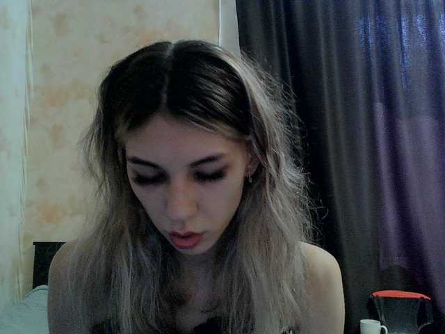 Kiitaa live cam on BongaCams
