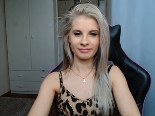 KristineNatural Porn Show