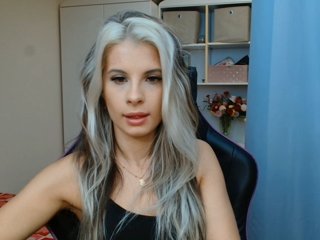 KristineNatural Porn Show