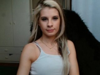 KristineNatural Porn Show