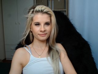 KristineNatural Porn Show