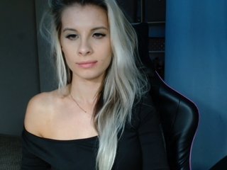 KristineNatural Porn Show