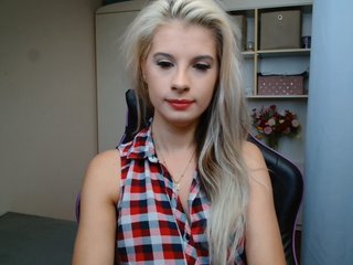 KristineNatural Porn Show