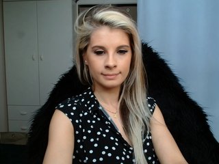 KristineNatural Porn Show