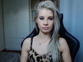 KristineNatural Porn Show