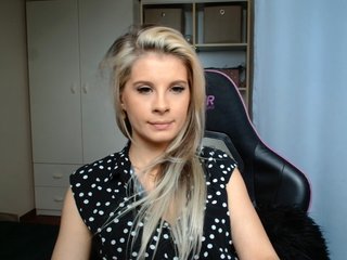 KristineNatural Porn Show