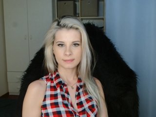 KristineNatural Porn Show