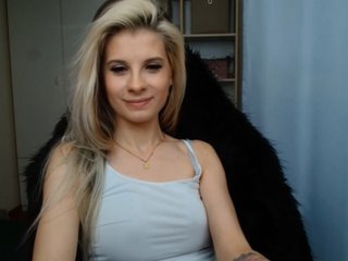 KristineNatural Porn Show