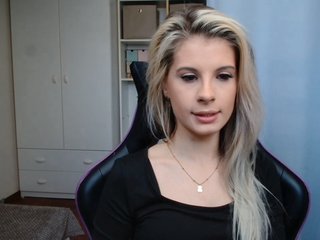 KristineNatural Porn Show