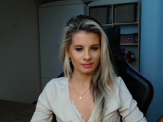 KristineNatural Porn Show