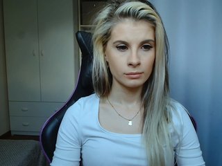 KristineNatural Porn Show