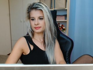 KristineNatural Porn Show