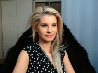 KristineNatural Porn Show