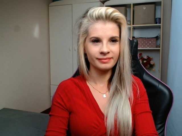 KristineNatural live webcam show