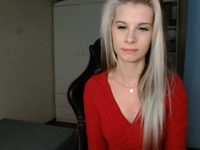 KristineNatural live webcam show