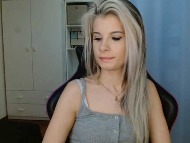 KristineNatural Live Cam on BongaCams