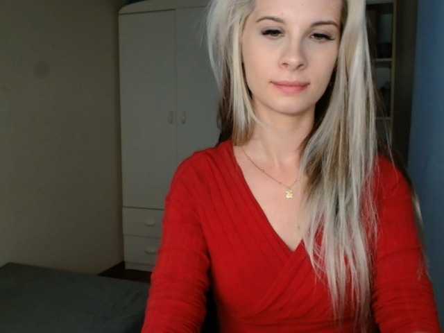 KristineNatural live webcam show