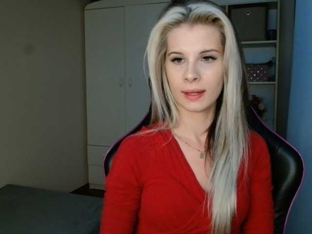 KristineNatural live webcam show
