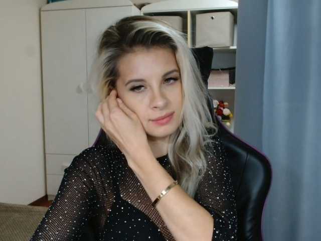 KristineNatural — live female cam