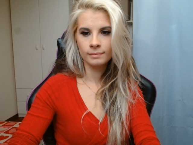 KristineNatural live cam on BongaCams